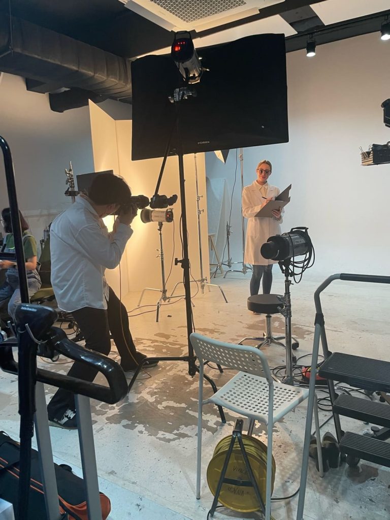 메디플러스 의료용 루페” 모델사진촬영 현장 속으로 가보실까요? 1 제품 촬영 팁